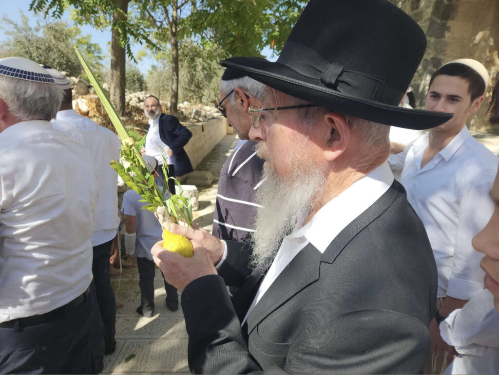 Sukot Bayramının İlk Gününde Gerçekleşen Baskının Özeti